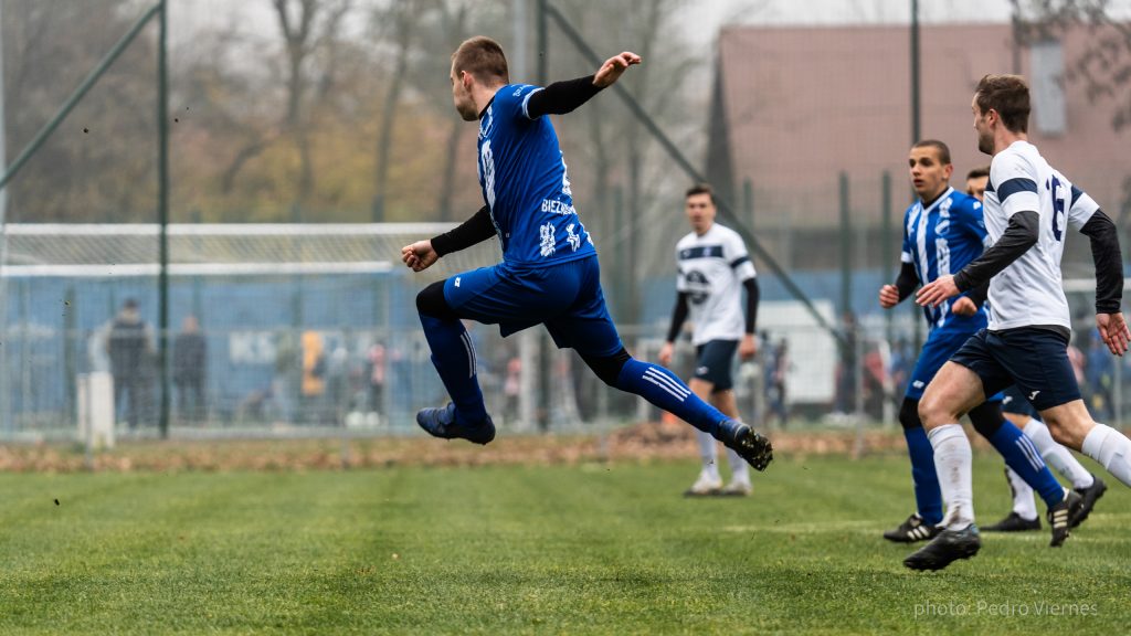 Bieżanowianka II player shots at goal vs Krakow Dragoons FC