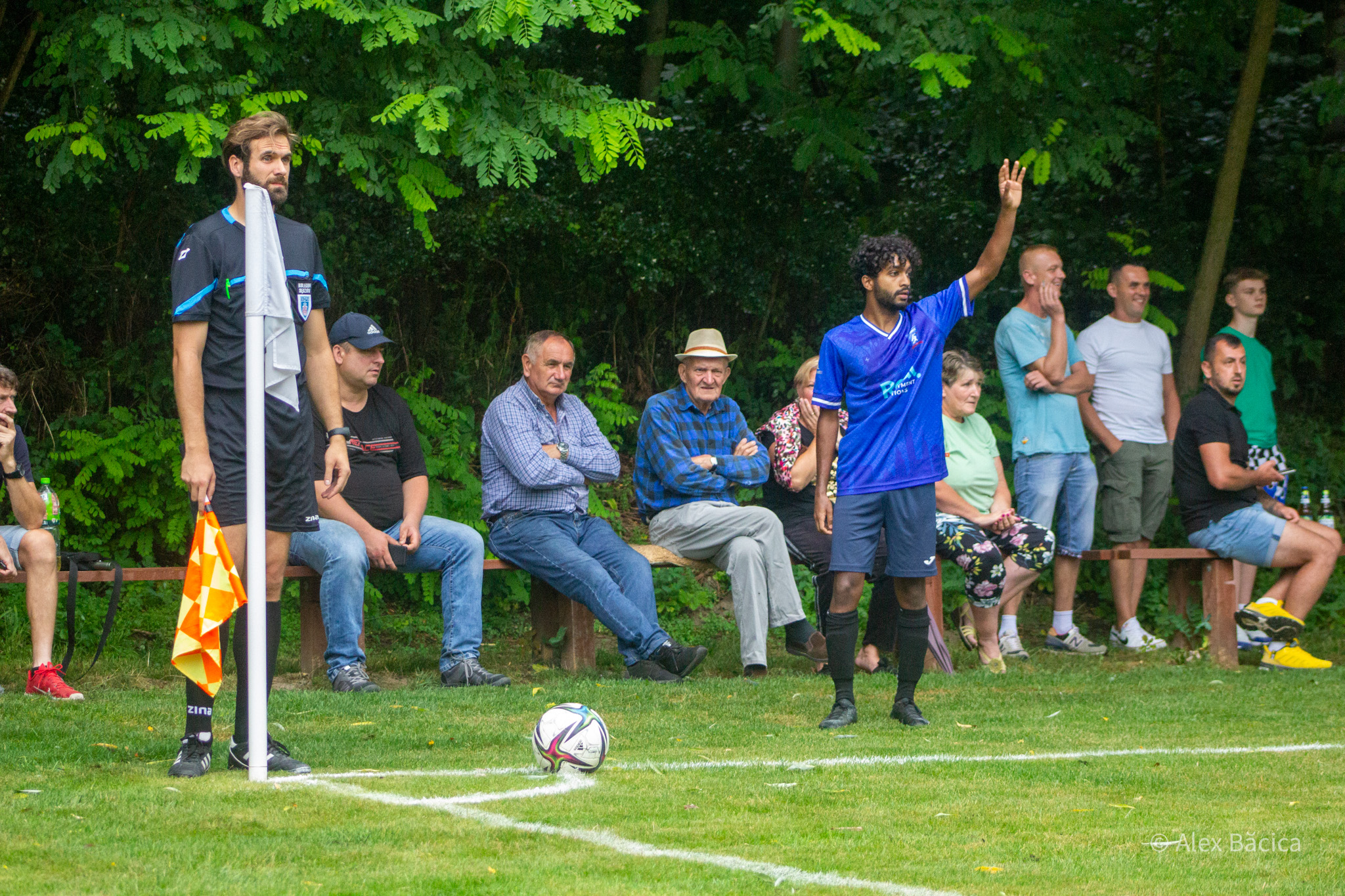 Rohit Chandran of Krakow Dragoons FC preparing a corner with the fans in the background